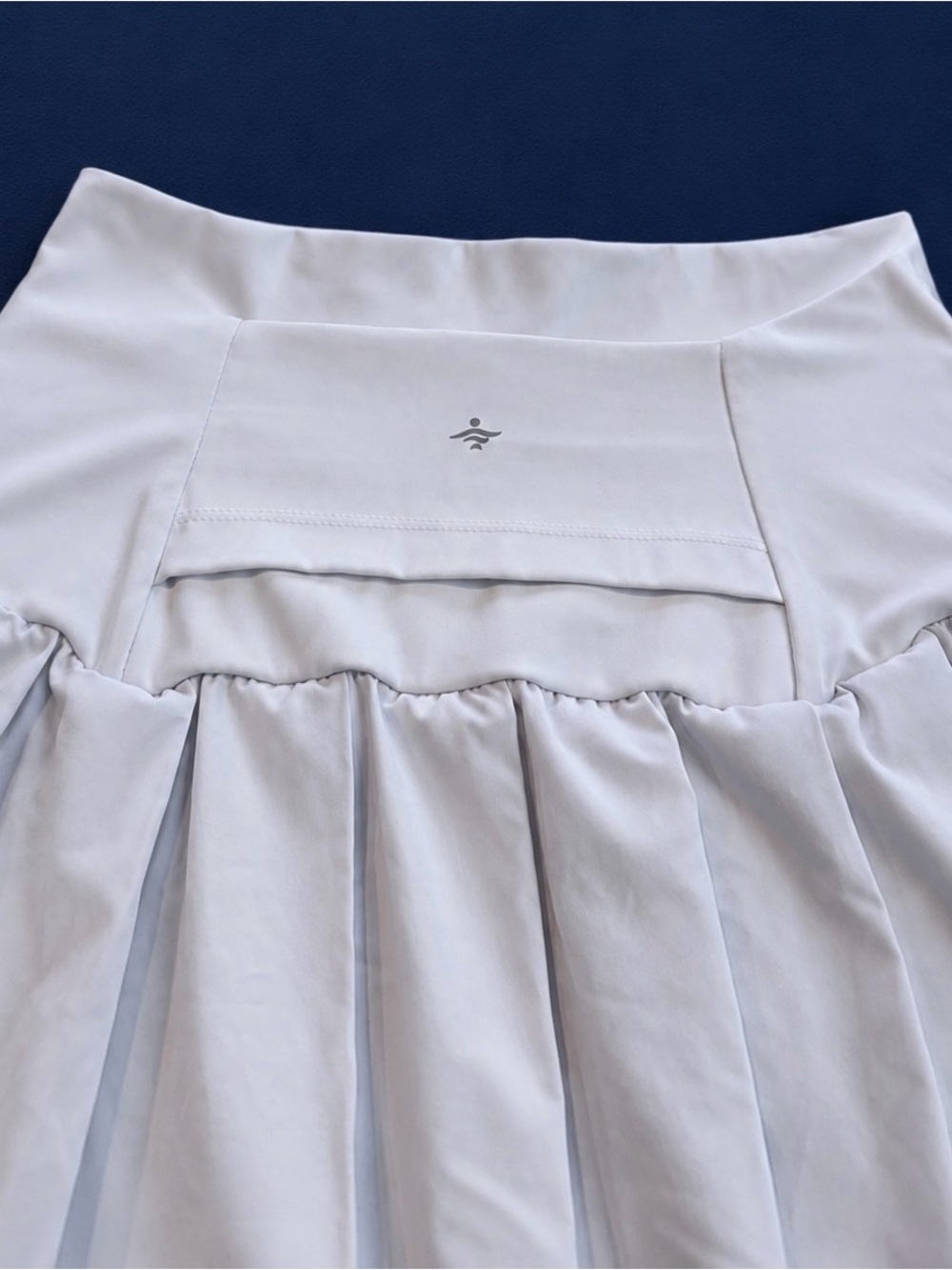 Halara Breezeful White Pleated Tennis Skort Built-In Shorts Size M - Picture 11 of 12